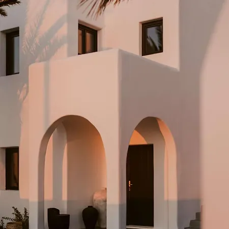 Hotel Nobu Santorini (adults Only)